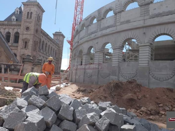 Kianja Masoandro : Le théâtre de la&nbsp;dissension